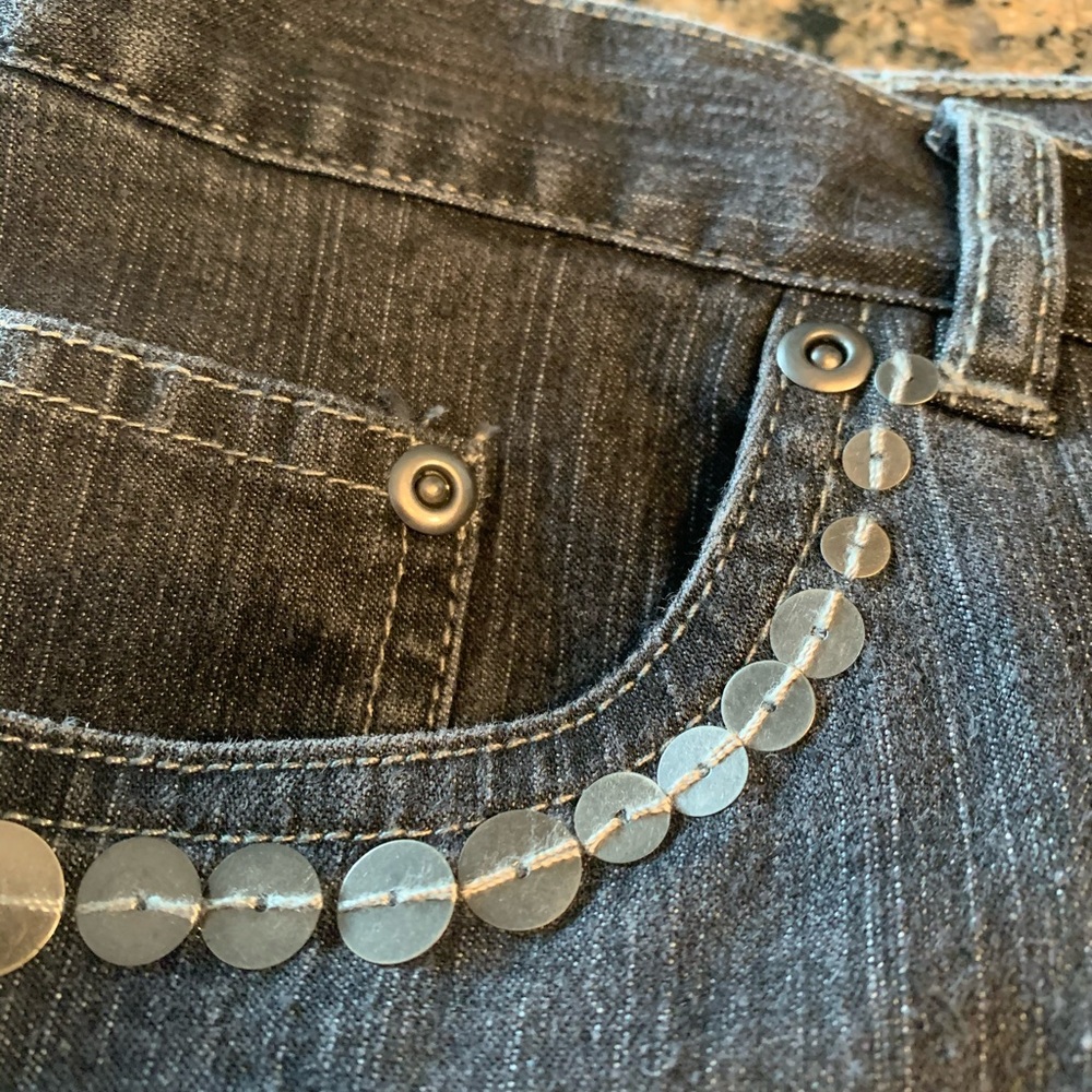 Ruby Rd. Black jean capris - Picture 2 of 3